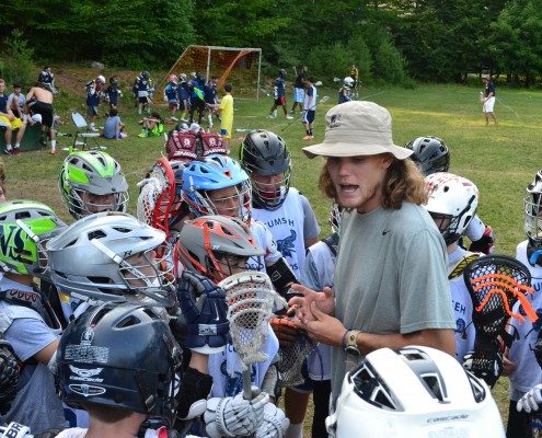lacrosse-huddle